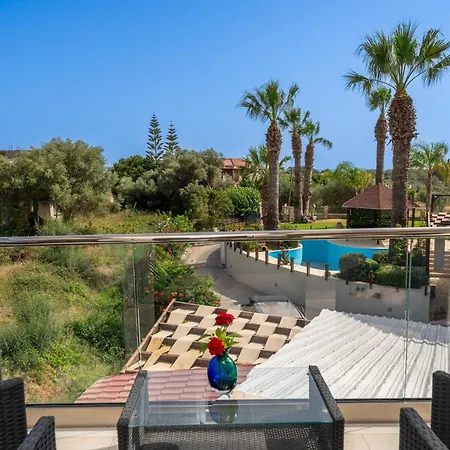 Villa Popi's