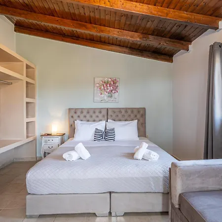 ヴィラ Popi's スヴォロナータ