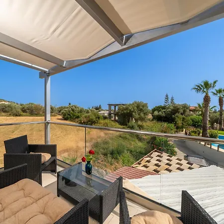 Villa Popi's *